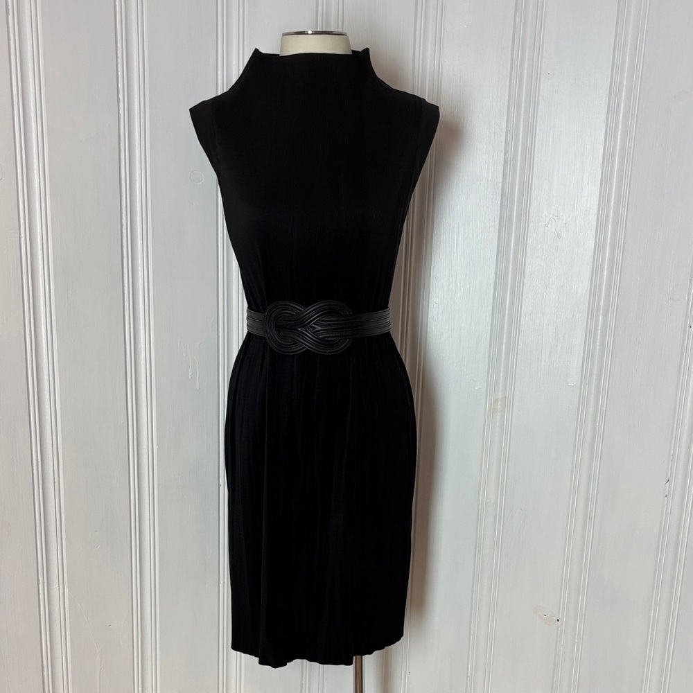 🖤 Unique Accordion Fabric Dress – Issey Miyake-Inspired | One Size